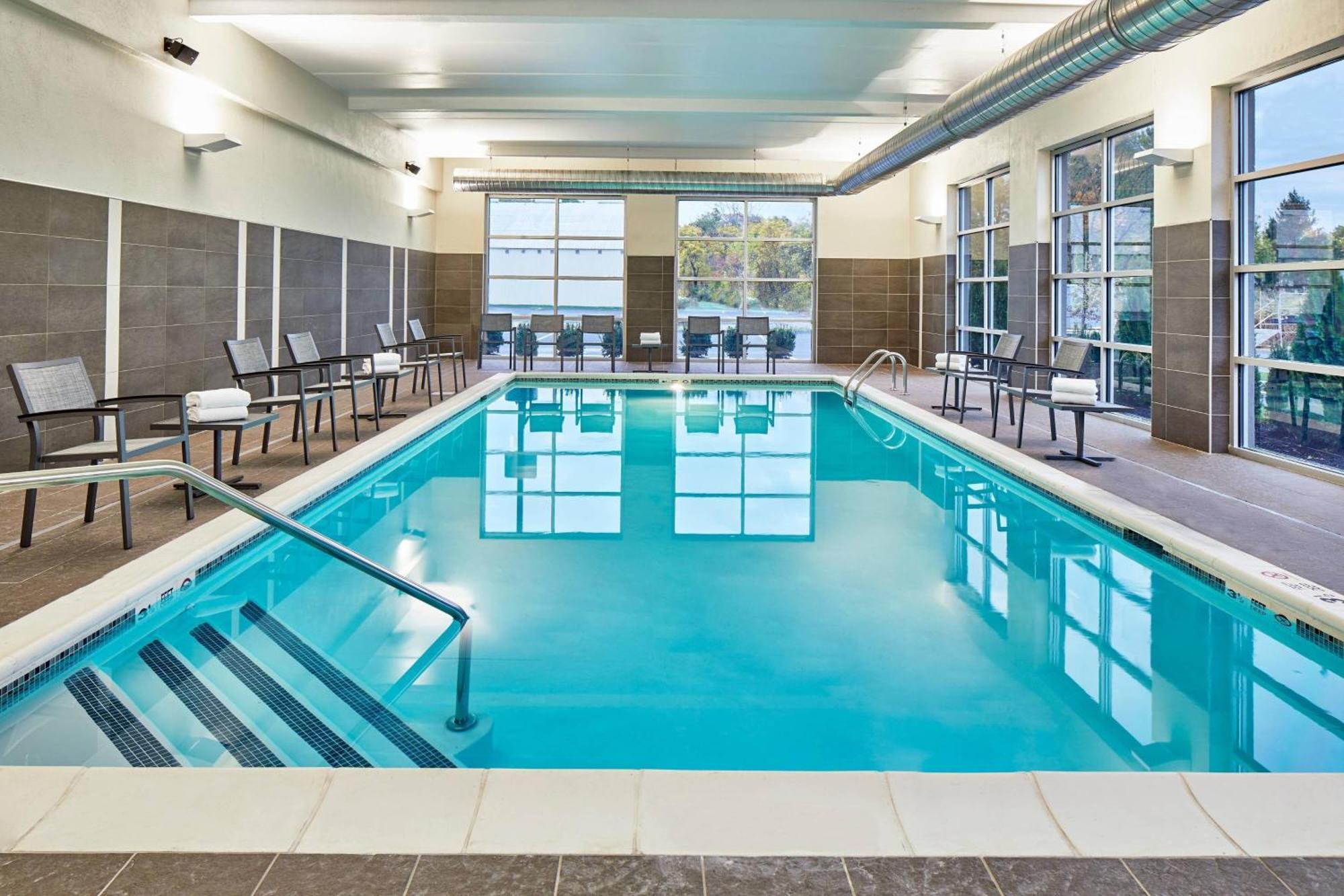 Residence Inn By Marriott Albany Airport Экстерьер фото